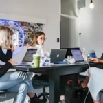 AI for keyword research: clustering keywords by topic and search intent